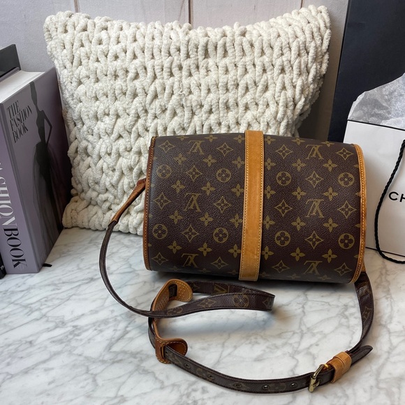 Louis Vuitton Monogram Marne - Picture 2 of 15